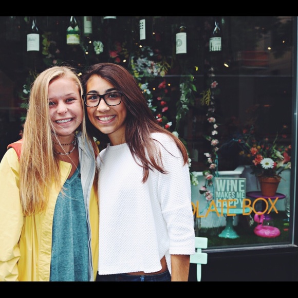 Meet your Posher, Josie - Picture 1 of 1